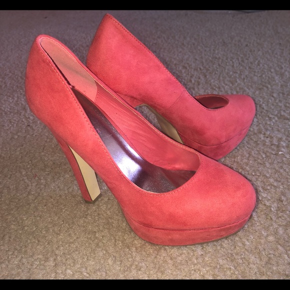 JustFab pumps - Picture 1 of 1